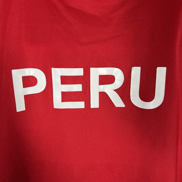 Peru National Team Soccer Jacket Mens Small Red White Umbro Track Zip Top - Picture 9 of 11
